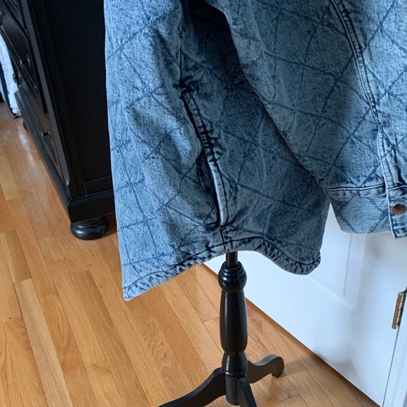 ⭐️GOOD AMERICAN QUILTED DENIM JACKET⭐️ - Picture 5 of 12